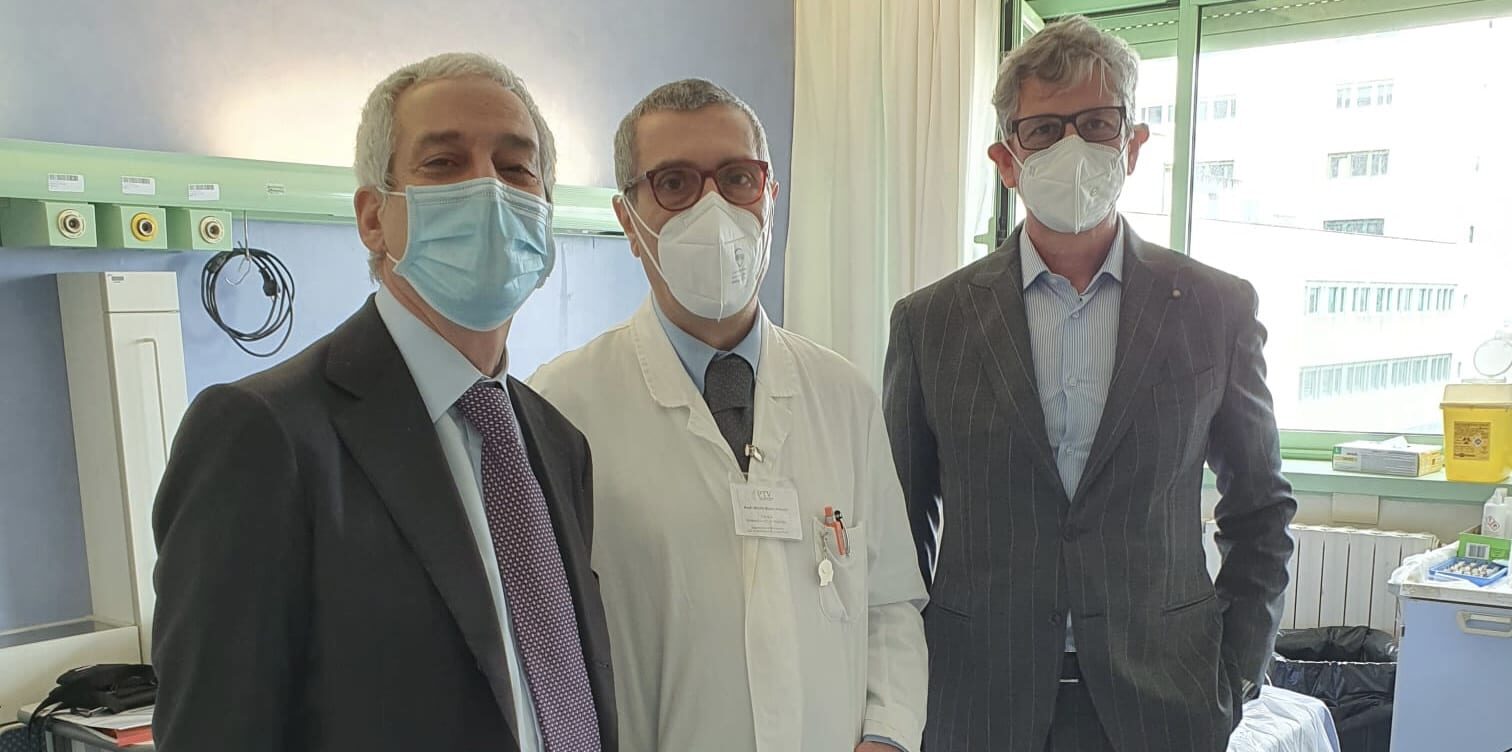 Immagine di copertina di: Donato un video-polisonnografo al reparto di Neurologia del Policlinico di Roma Tor Vergata 